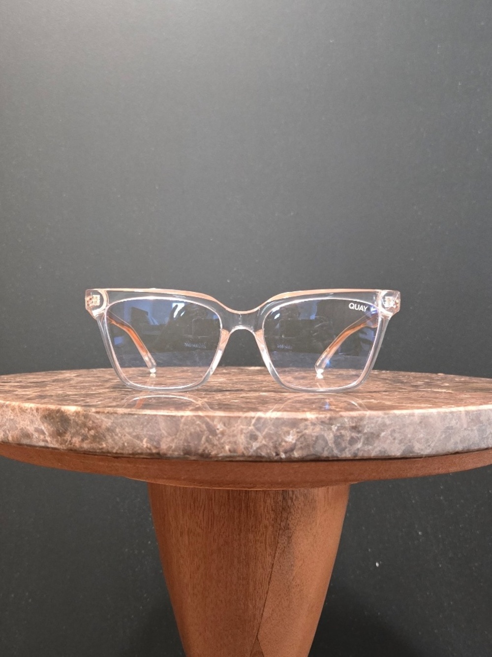 quay | ceo blue light sunglasses | clear lenses | cat eye | injection frames